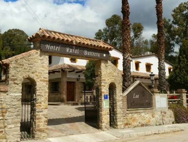 acceso a Hotel Rural Las Buitreras